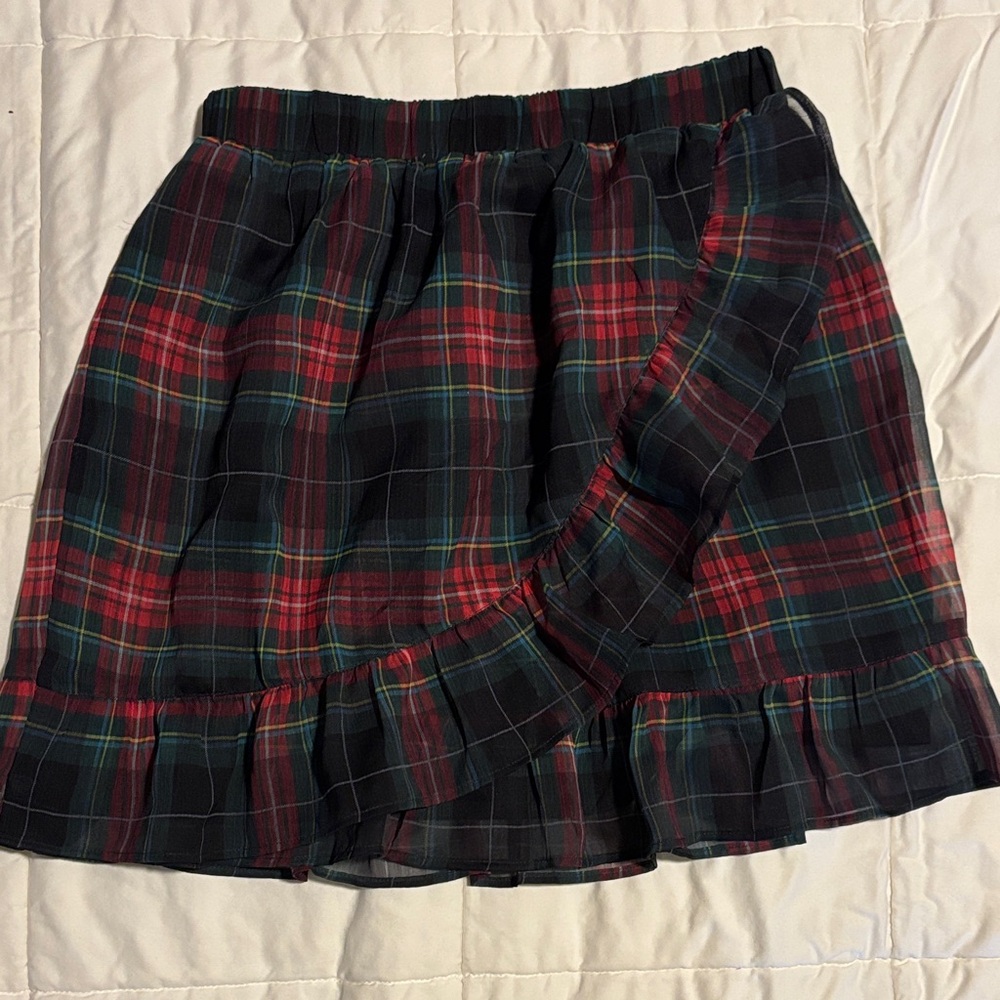 Vineyard Vines Tartan Mini Skirt in Red and Green